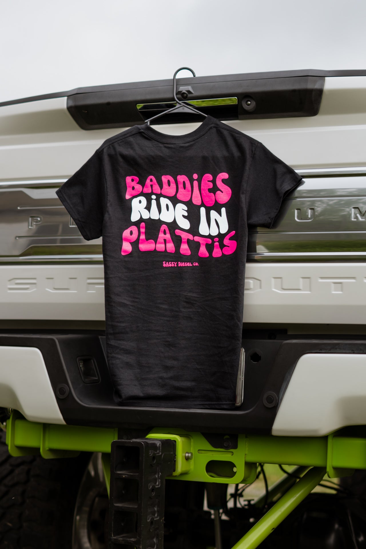 Baddies Ride In Platis